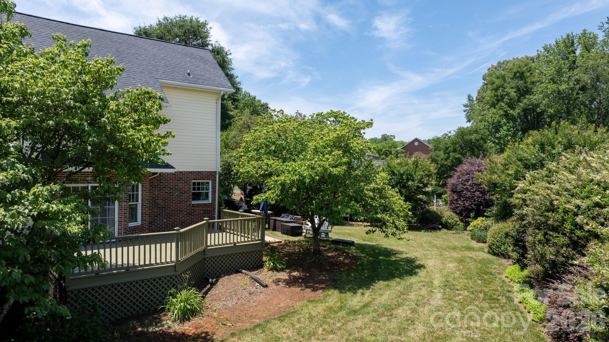 610 40th Avenue Lane NW — Hickory