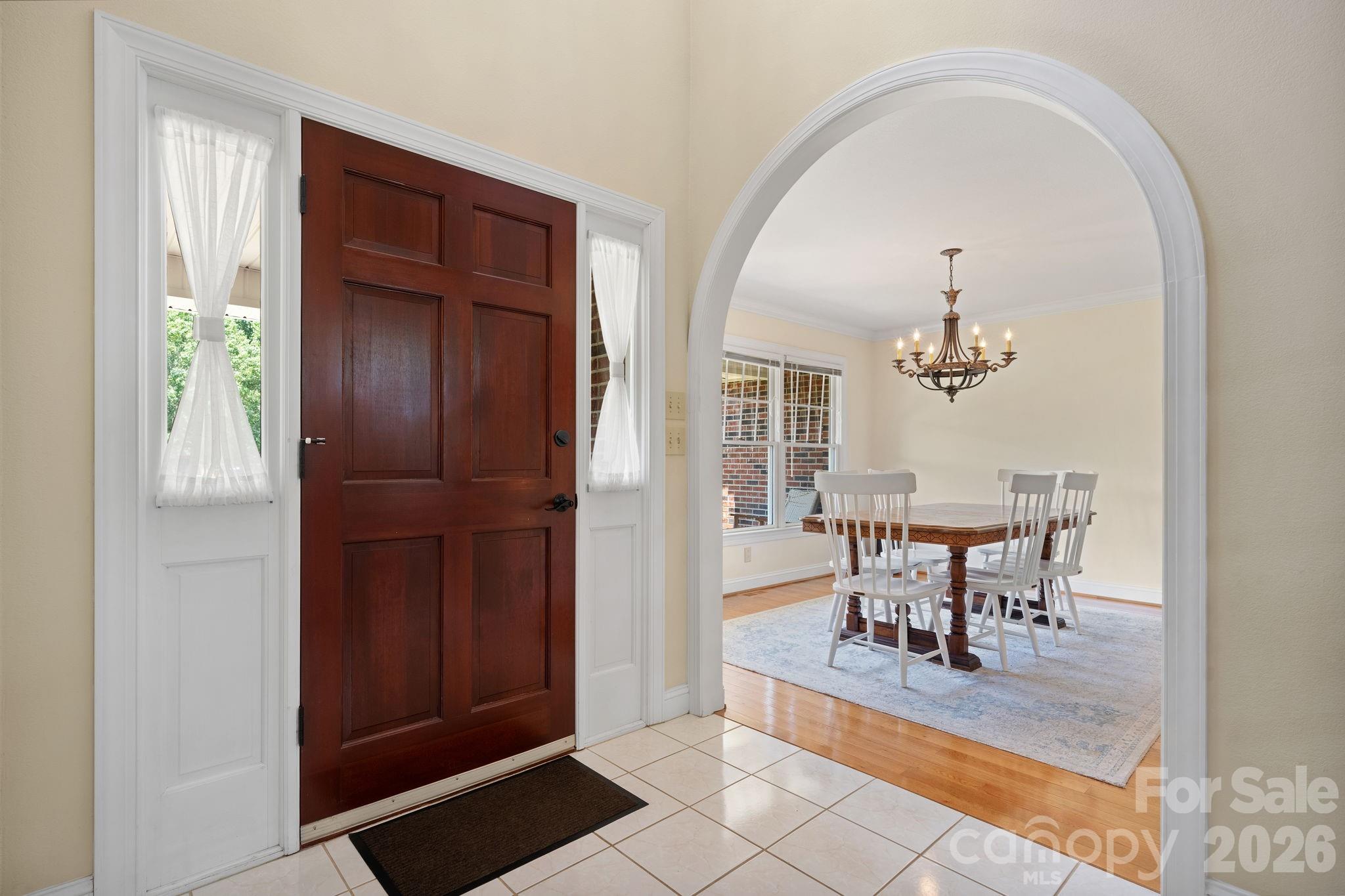 610 40th Avenue Lane NW — Hickory
