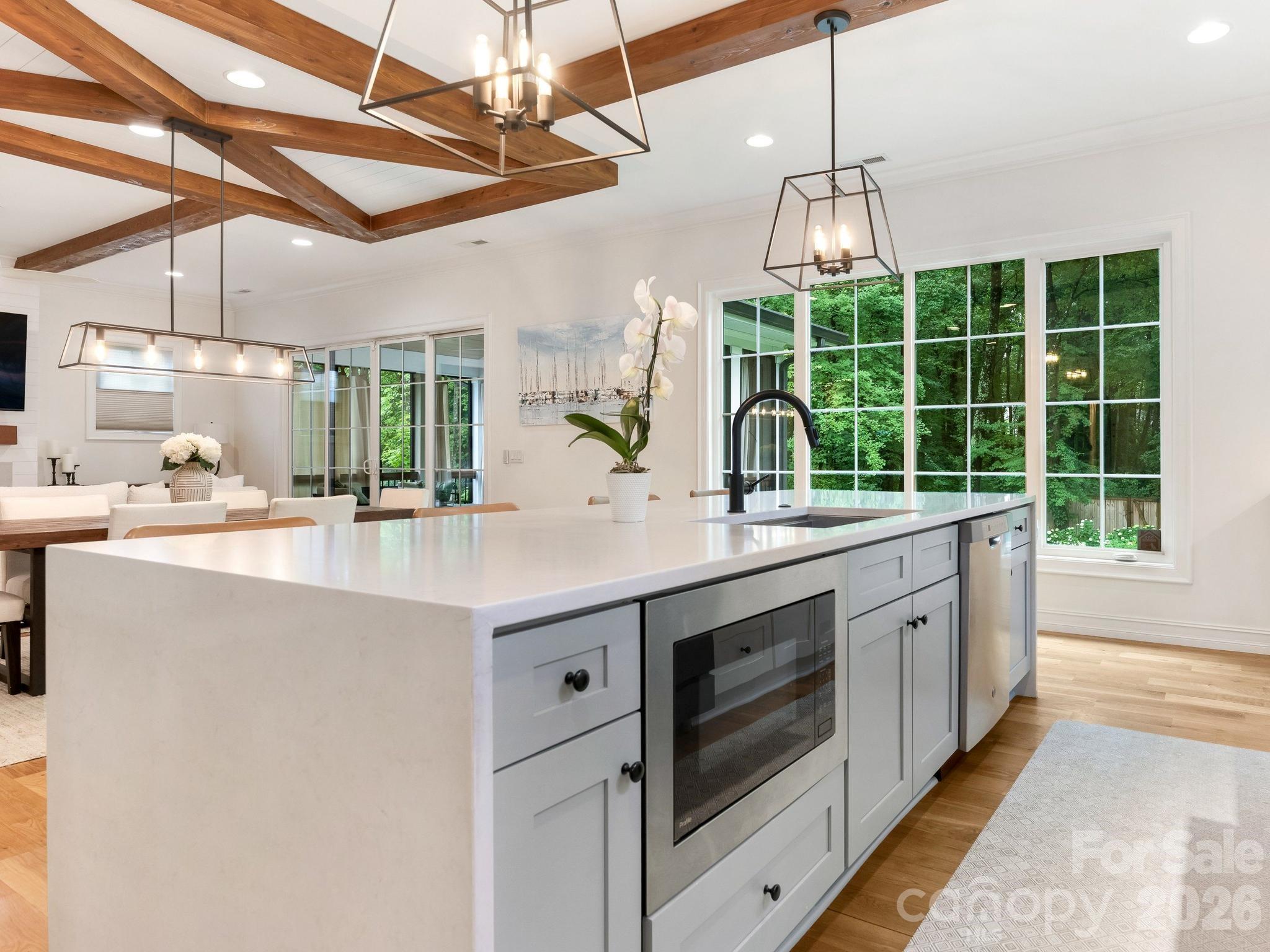 2928 Hanson Drive — Charlotte