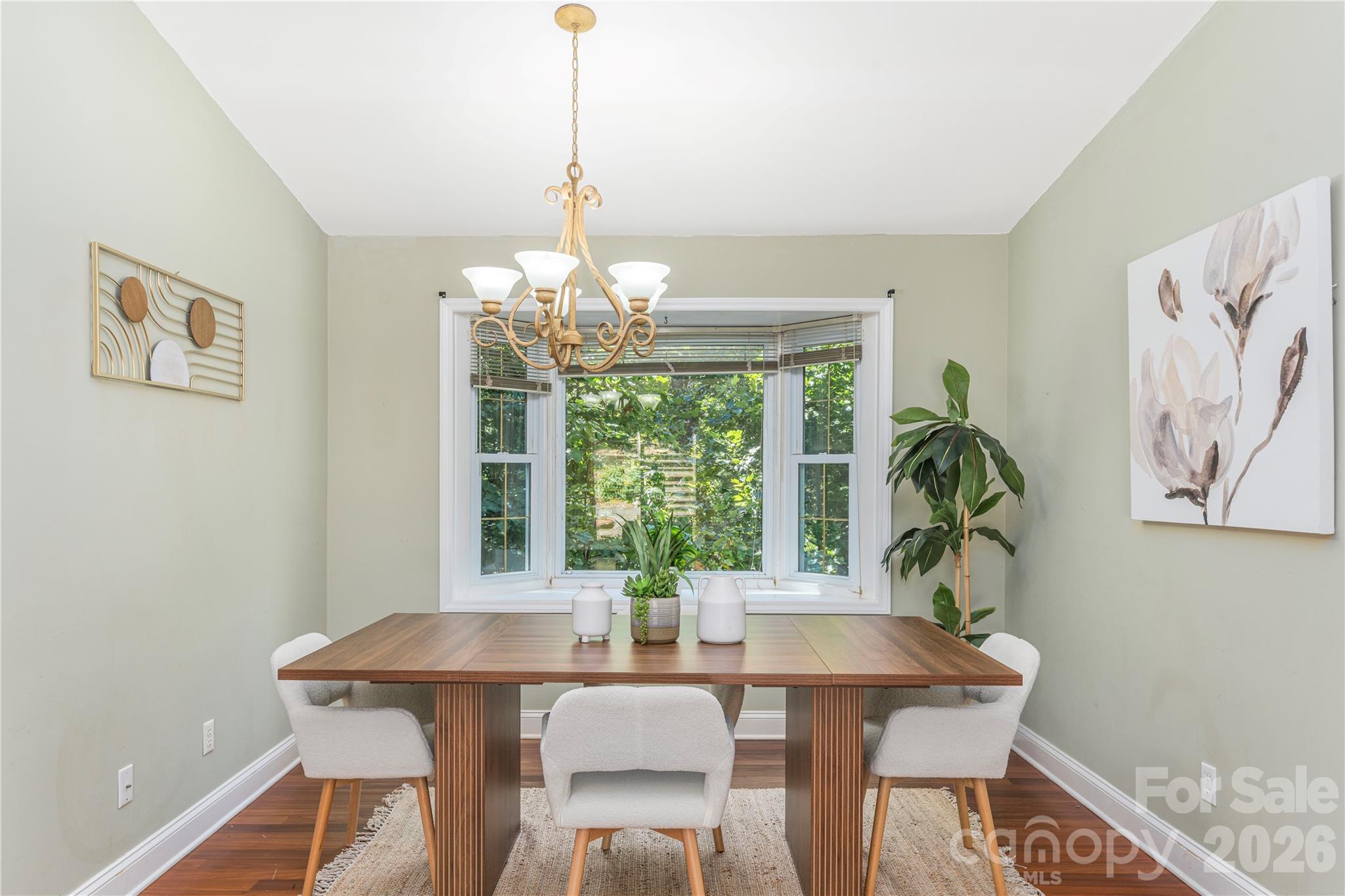 446 Deerhaven Lane — Hendersonville