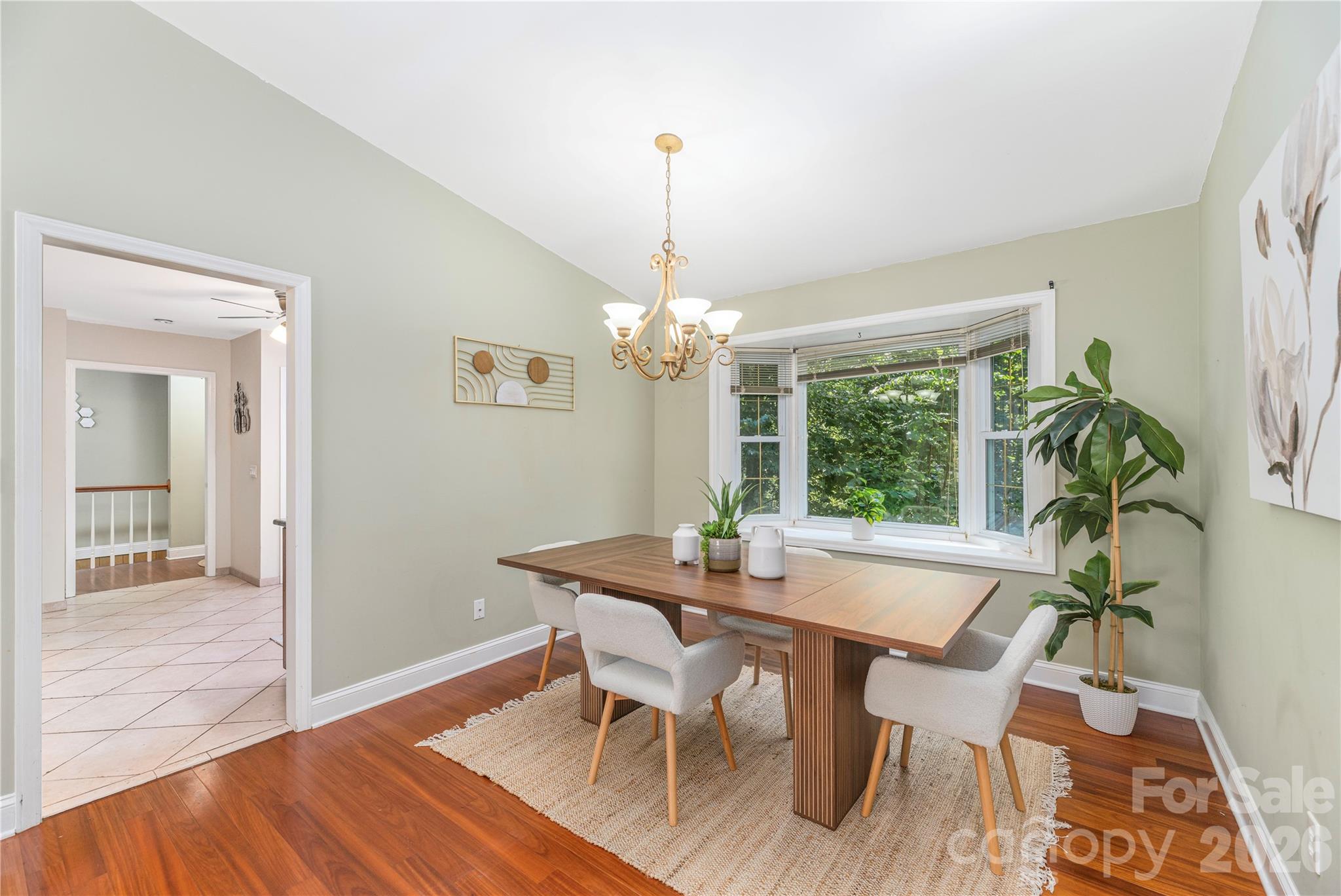 446 Deerhaven Lane — Hendersonville