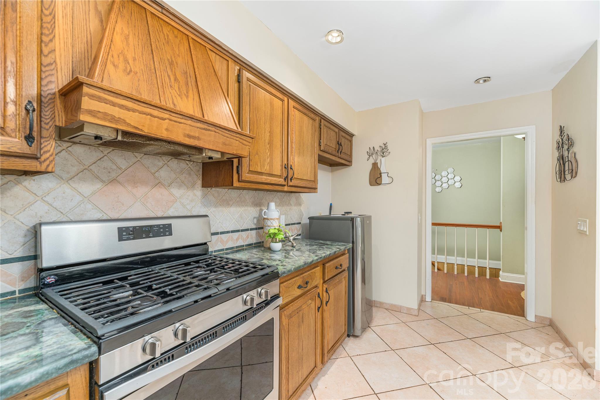 446 Deerhaven Lane — Hendersonville