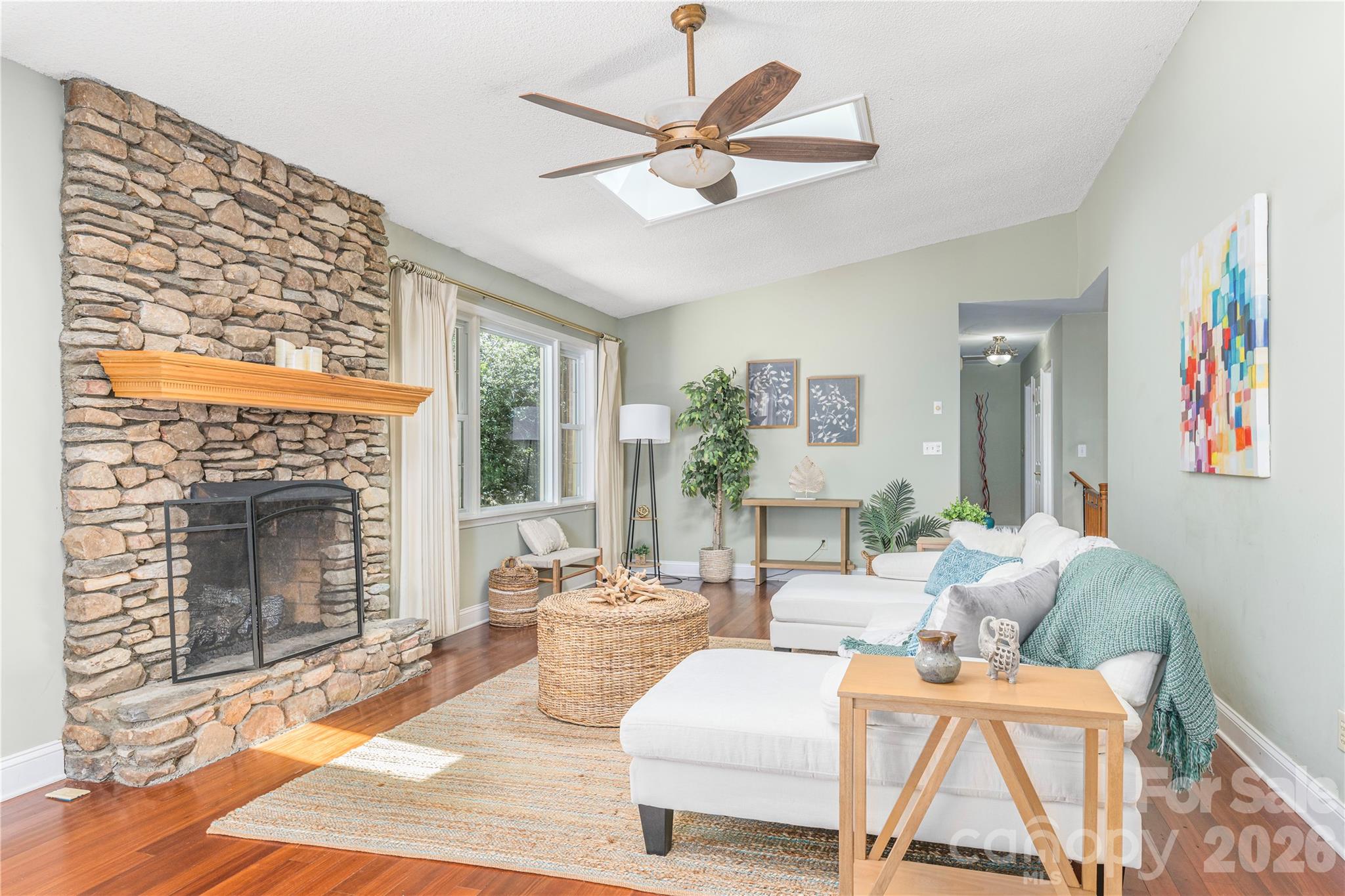 446 Deerhaven Lane — Hendersonville