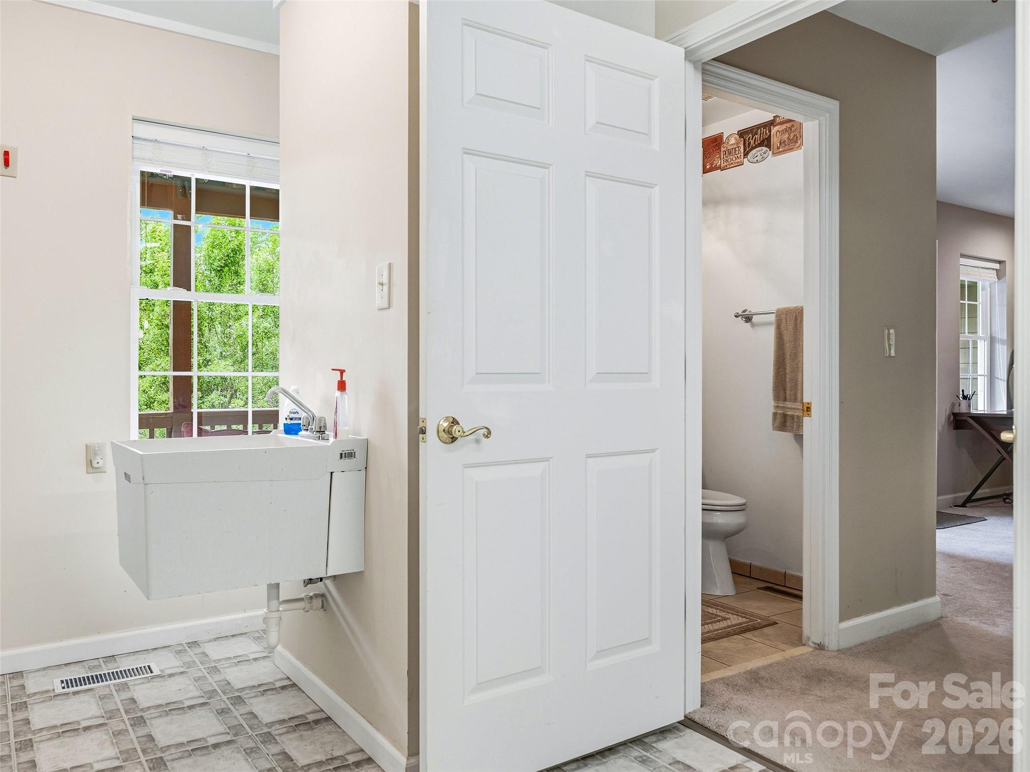 115 Flameleaf Lane — Laurel Park
