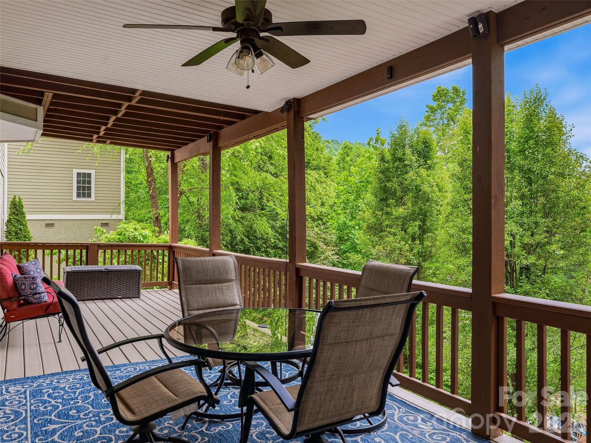115 Flameleaf Lane — Laurel Park