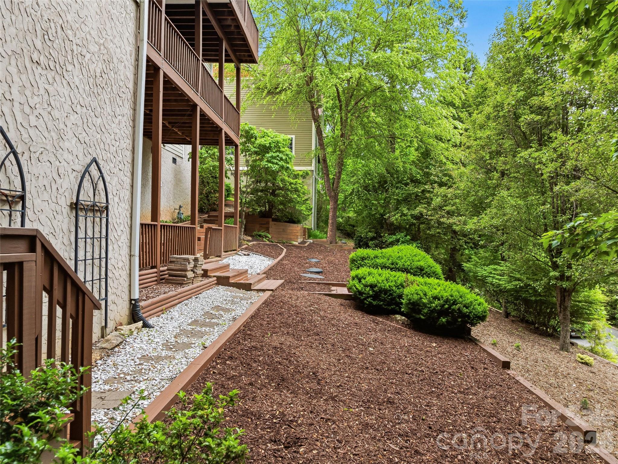 115 Flameleaf Lane — Laurel Park