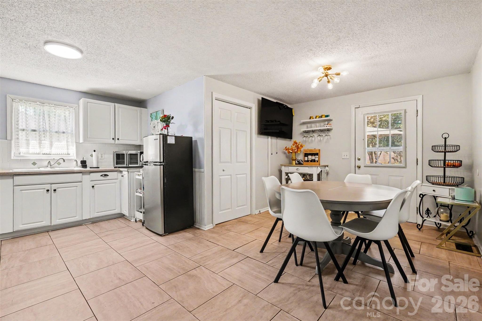 106 E Liberty Street — China Grove