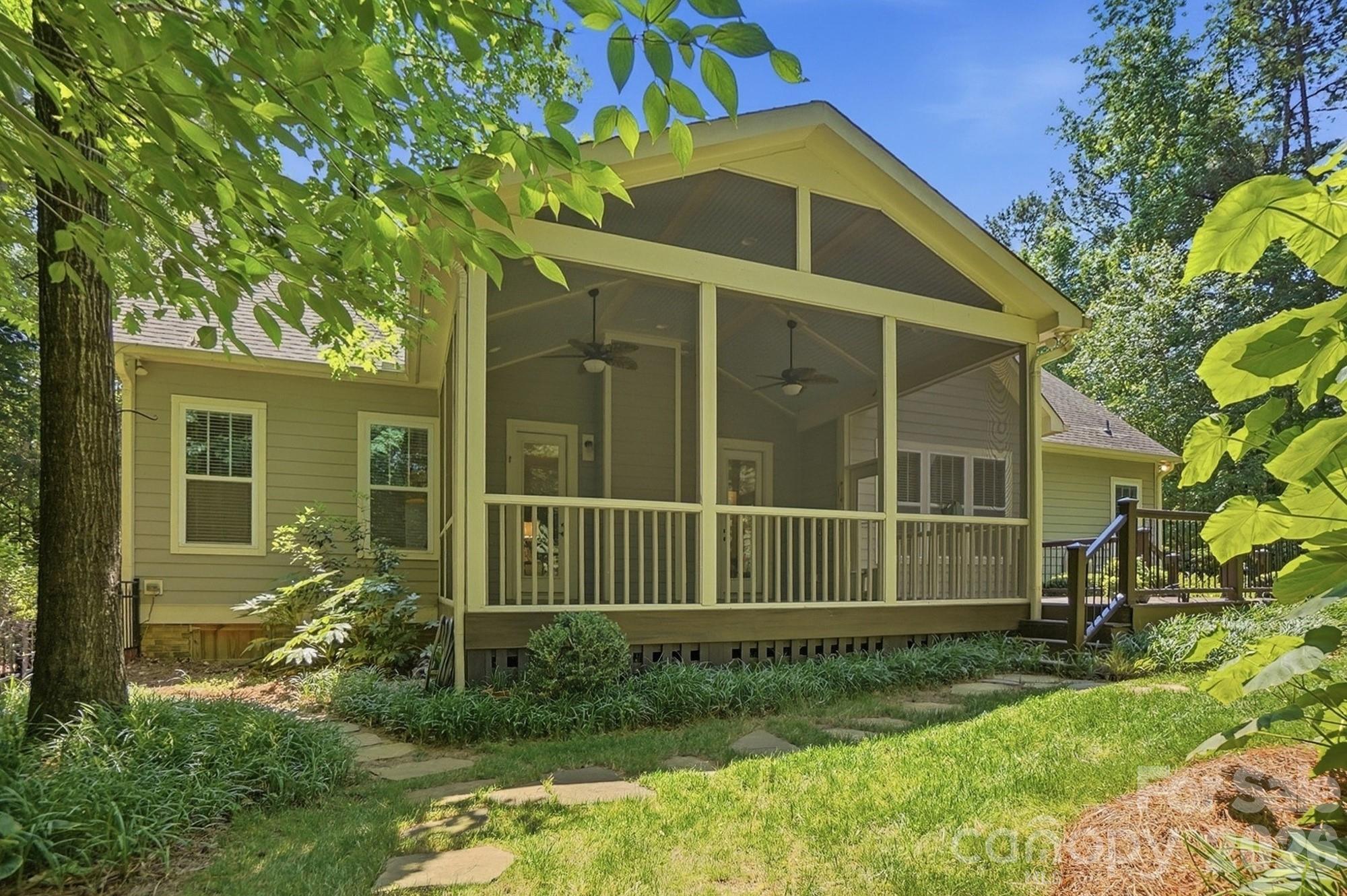 1533 Springfield Drive — Waxhaw