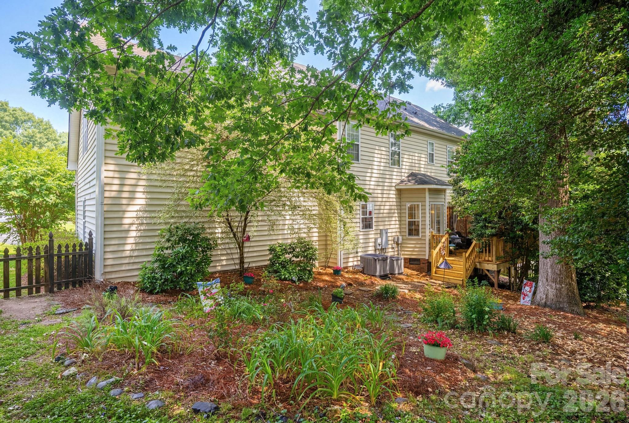1228 Plantation Trail — Gastonia