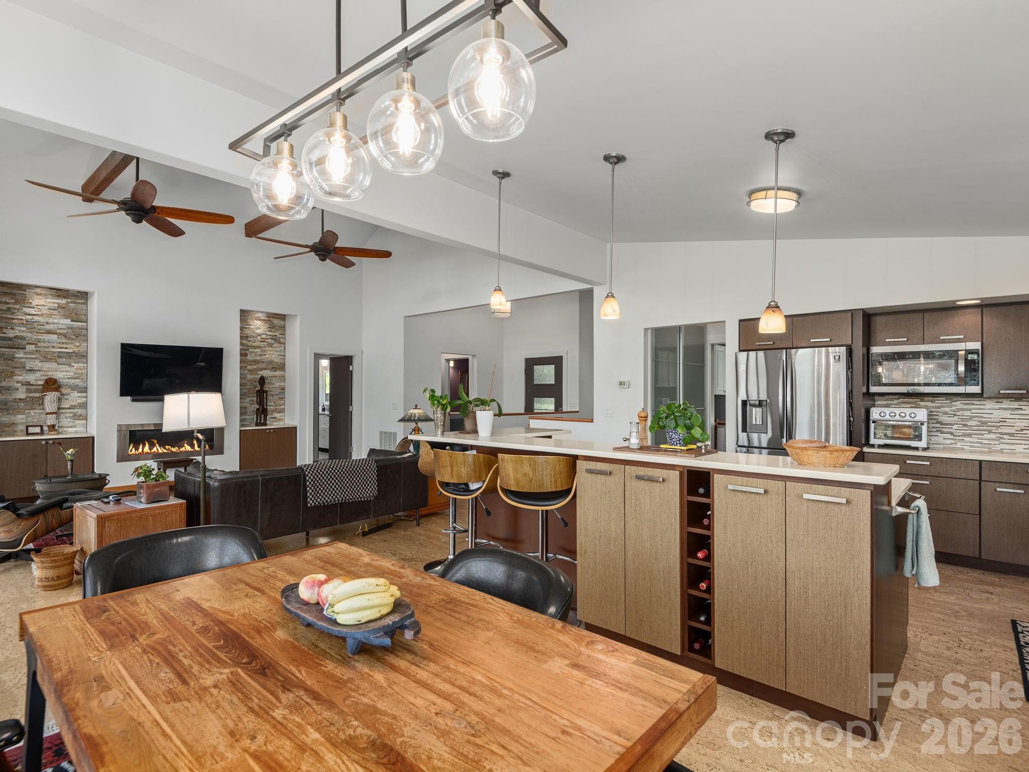 105 Upper Grove Lane — Weaverville