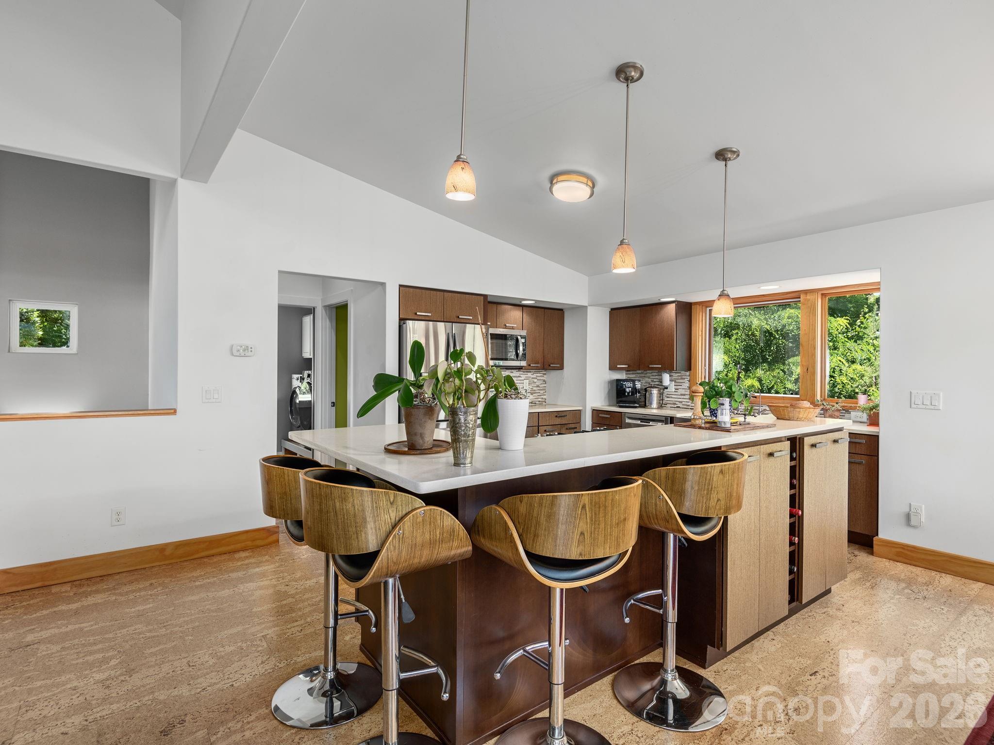 105 Upper Grove Lane — Weaverville