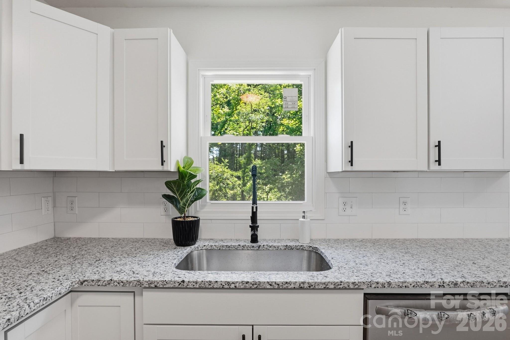 714 Bilmark Avenue — Charlotte
