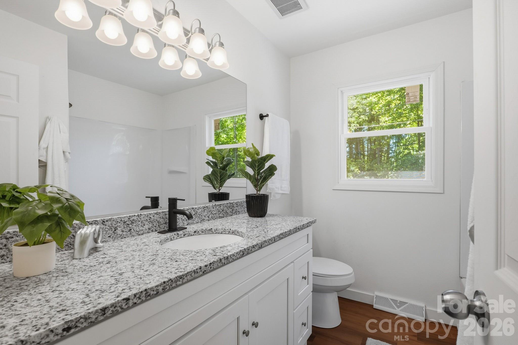 714 Bilmark Avenue — Charlotte