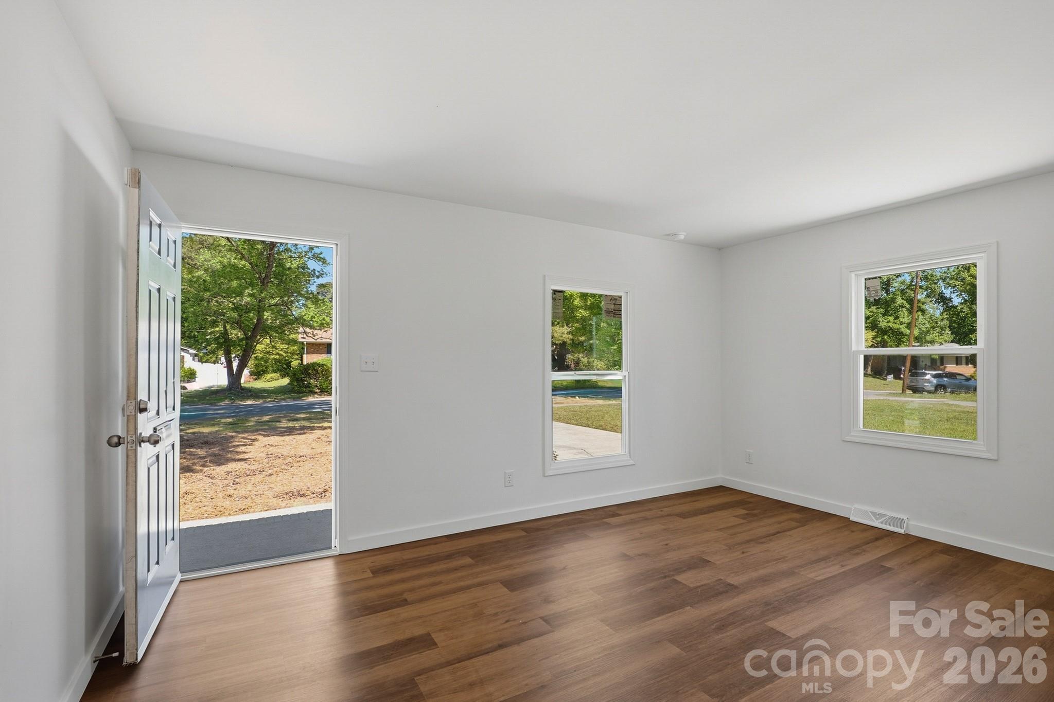 714 Bilmark Avenue — Charlotte