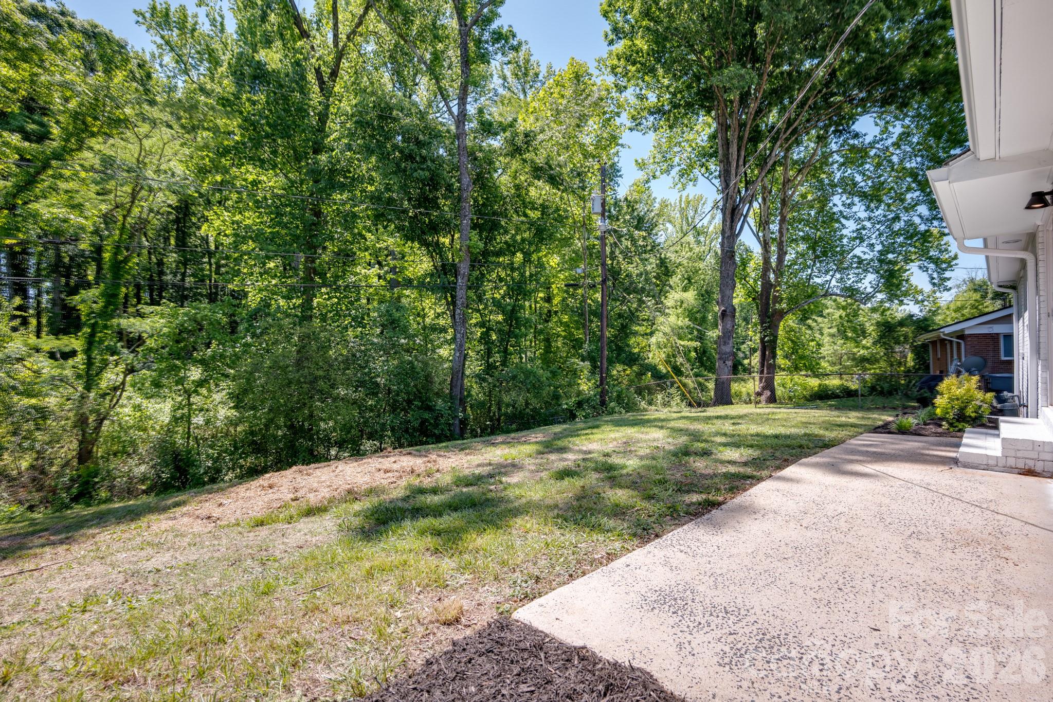 714 Bilmark Avenue — Charlotte