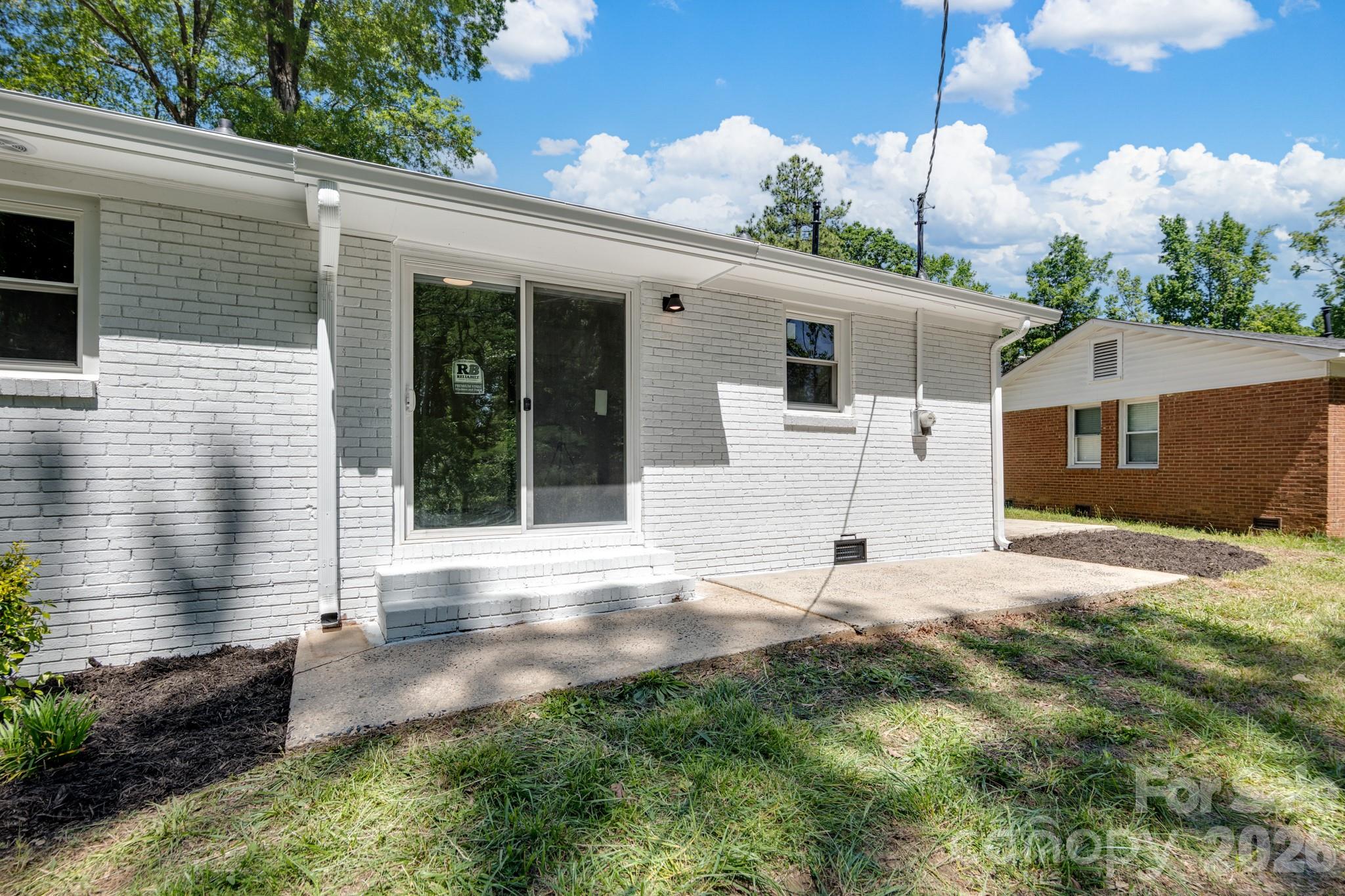 714 Bilmark Avenue — Charlotte