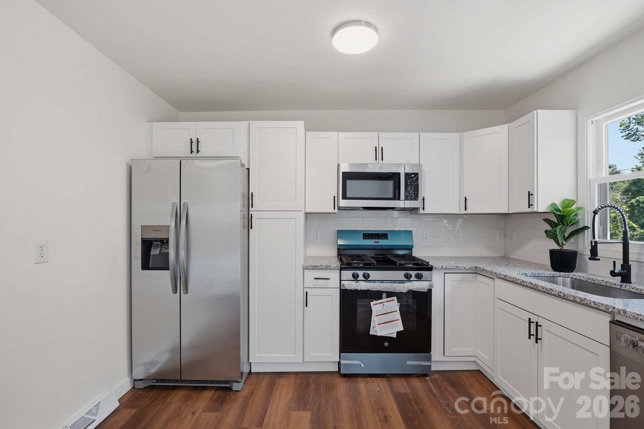 714 Bilmark Avenue — Charlotte
