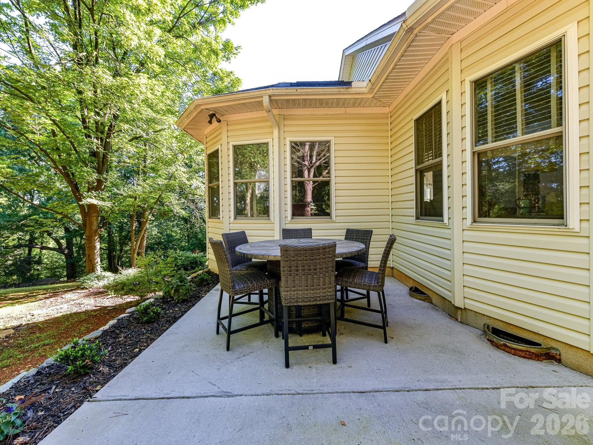 7702 Rivercrest Court — Monroe