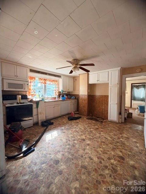 1081 Ashworth Road — Marion