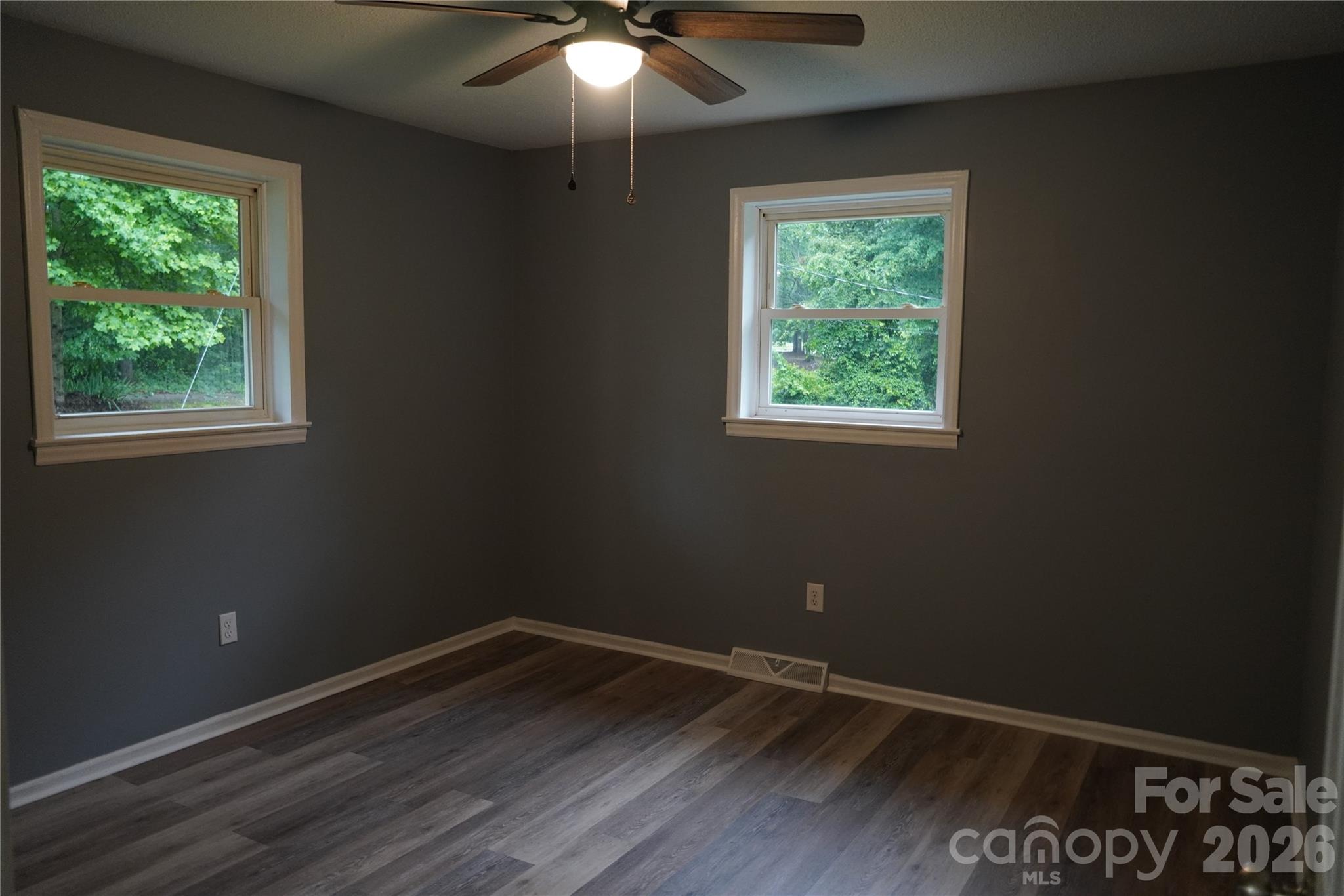 187 Owens Street — Ellenboro