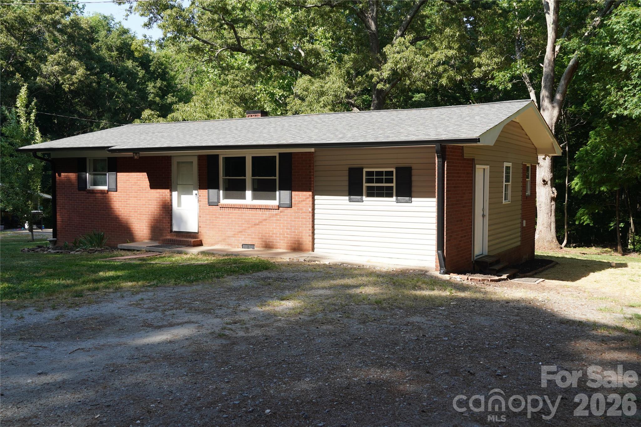 187 Owens Street — Ellenboro