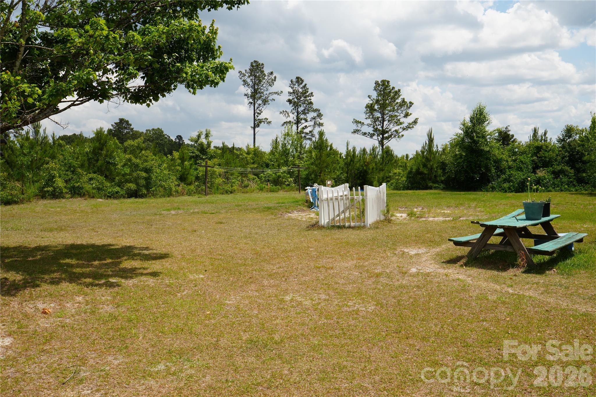 424 Press Walters Road — Hartsville