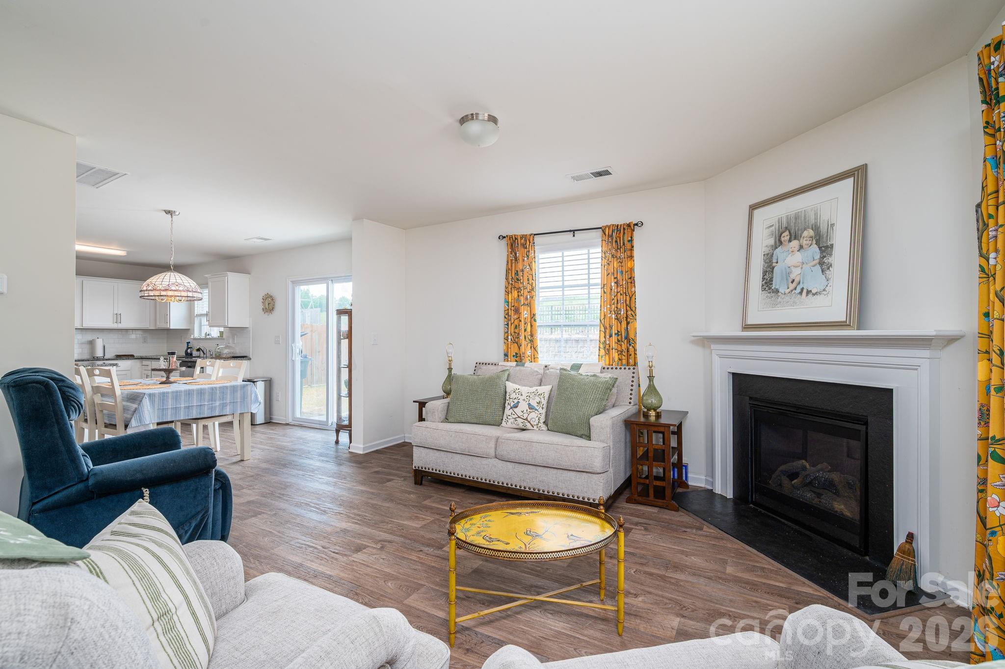1536 Gaston Mountain Drive — Dallas