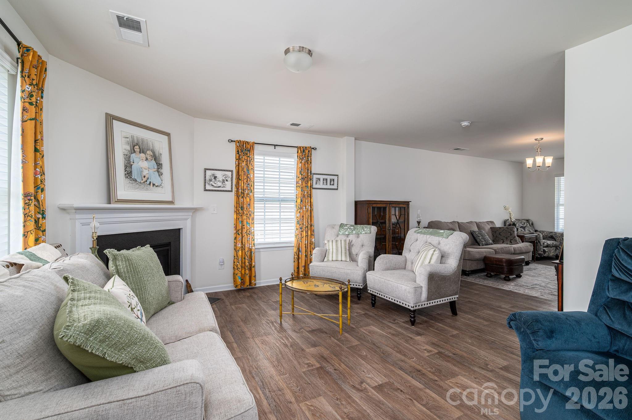 1536 Gaston Mountain Drive — Dallas