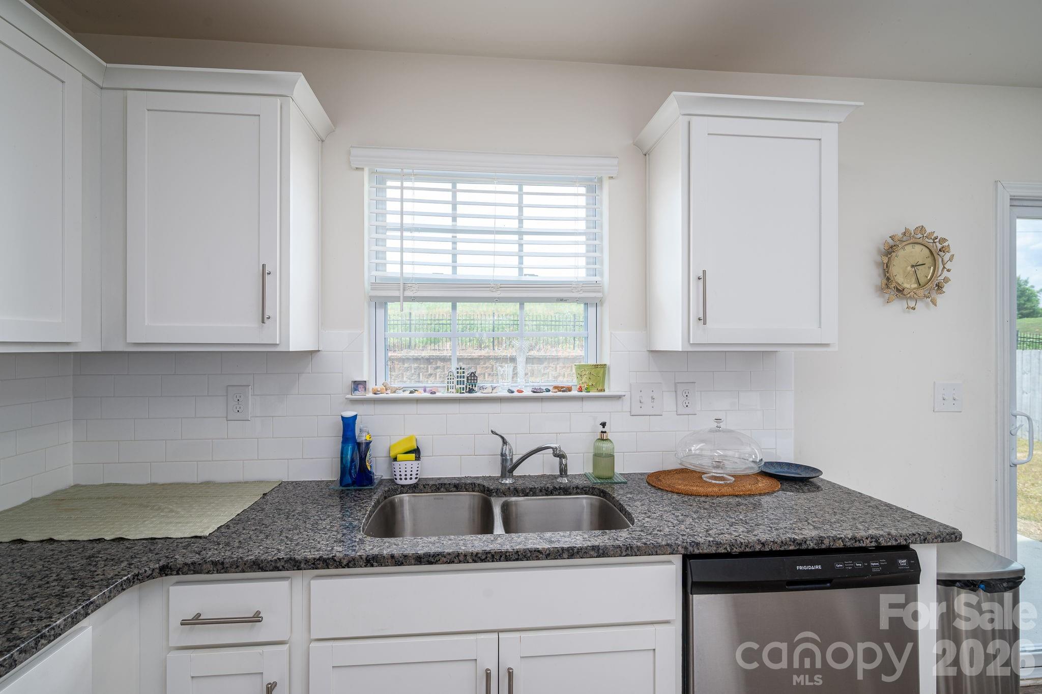 1536 Gaston Mountain Drive — Dallas