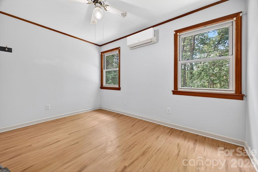 147 Longview Drive — Hendersonville