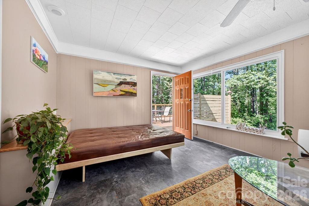 147 Longview Drive — Hendersonville