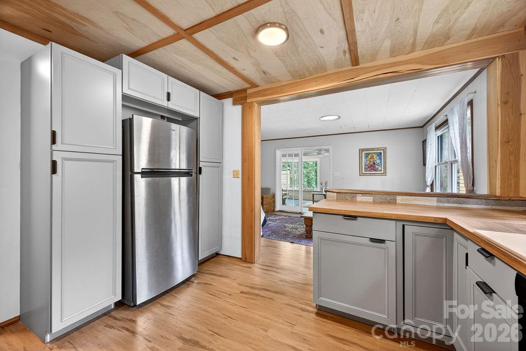 147 Longview Drive — Hendersonville