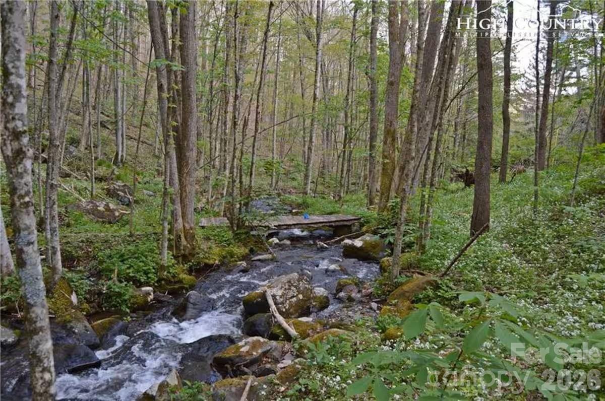 635/634 Little Horse Creek — Newland