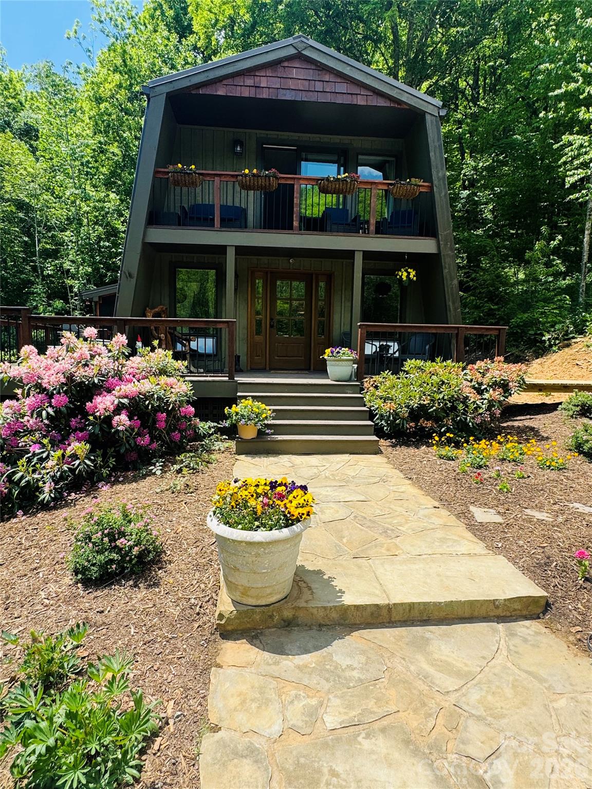 635/634 Little Horse Creek — Newland