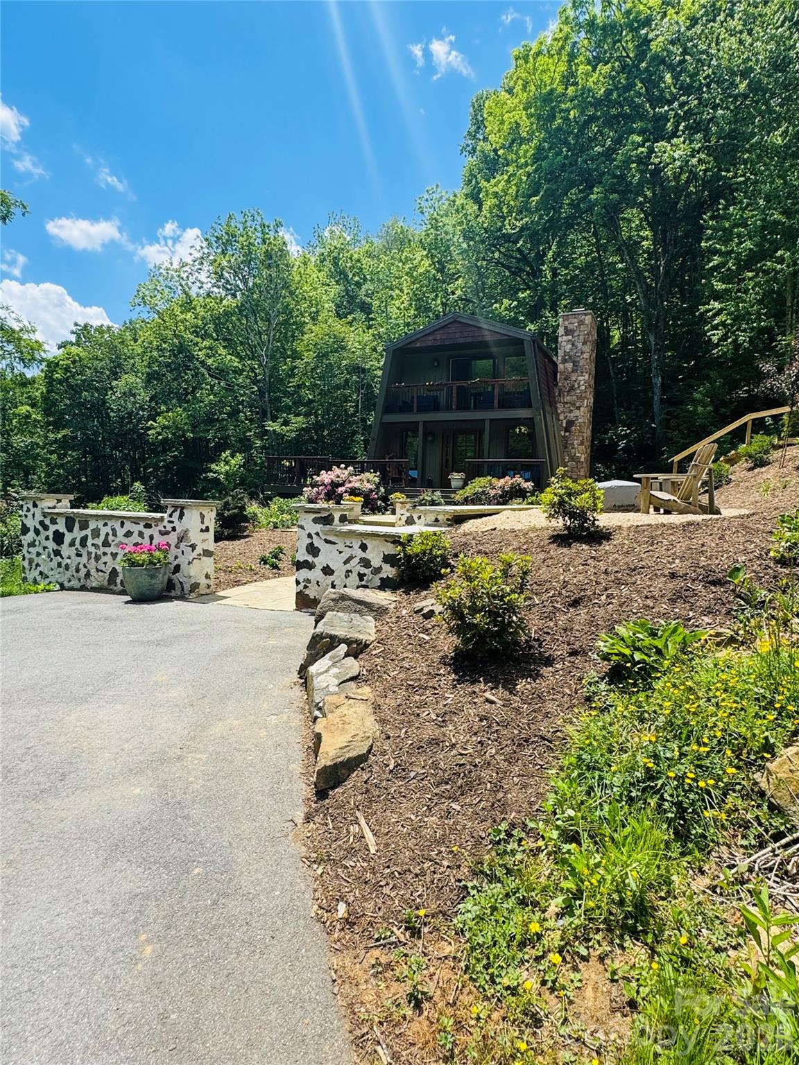 635/634 Little Horse Creek — Newland