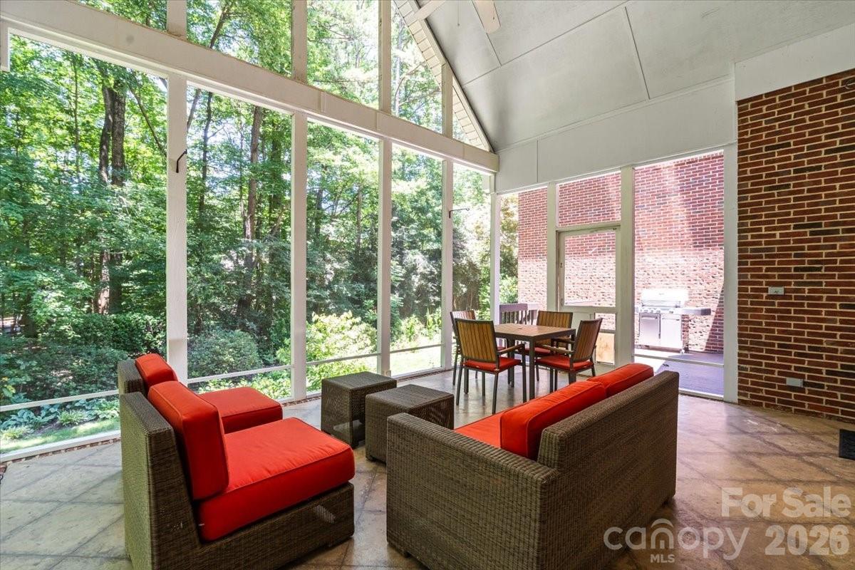 4909 Deer Walk Avenue — Charlotte