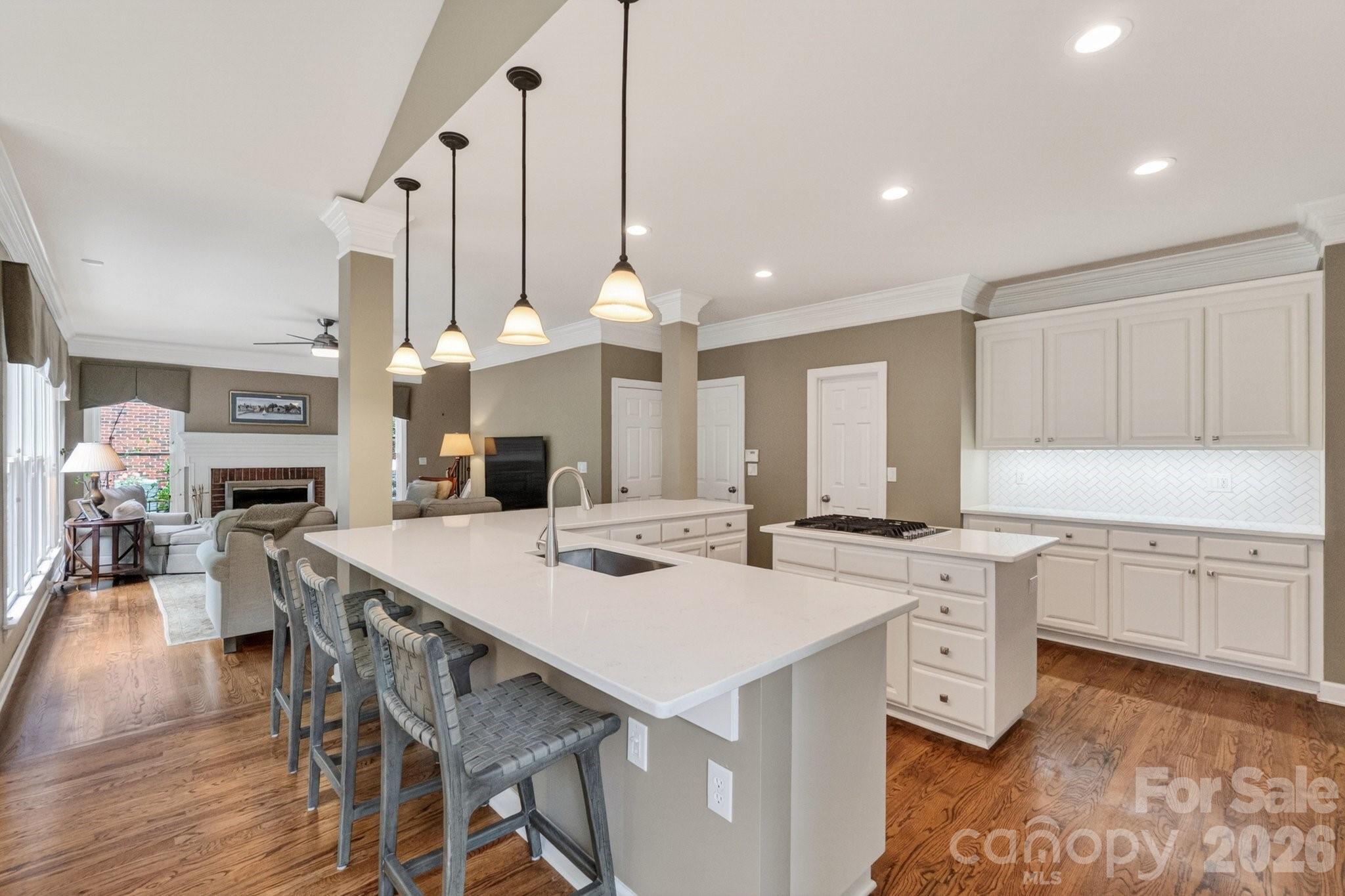 12230 Farnborough Road — Huntersville