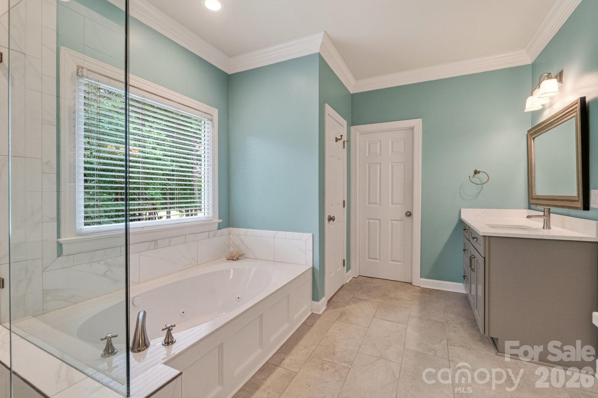 12230 Farnborough Road — Huntersville