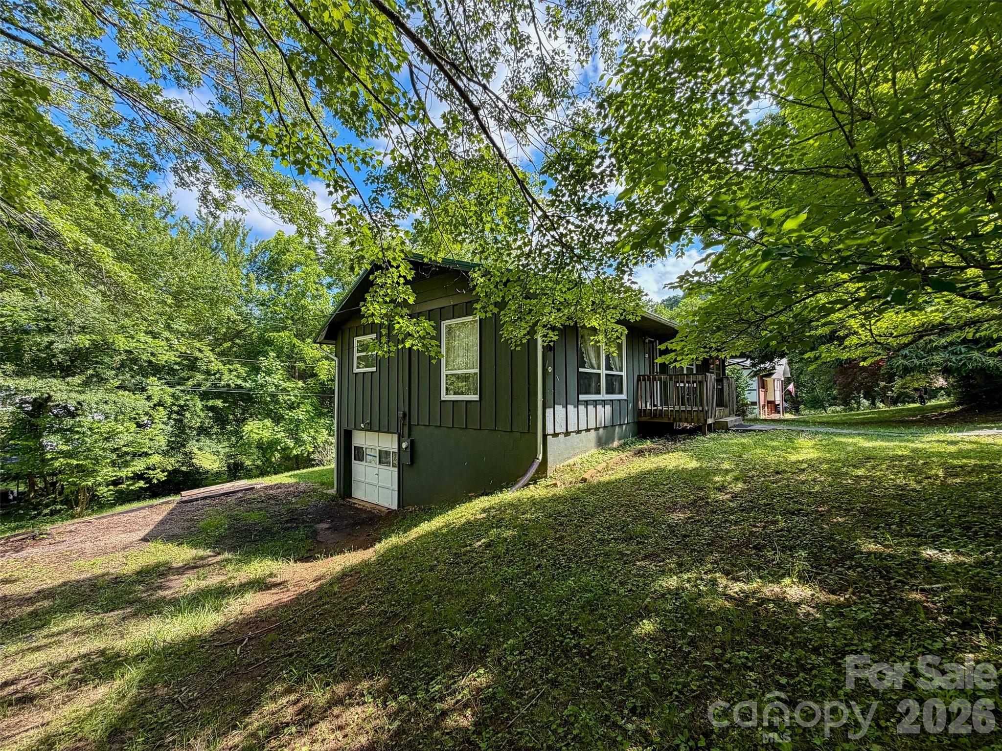 133 Jarvis Street — Waynesville