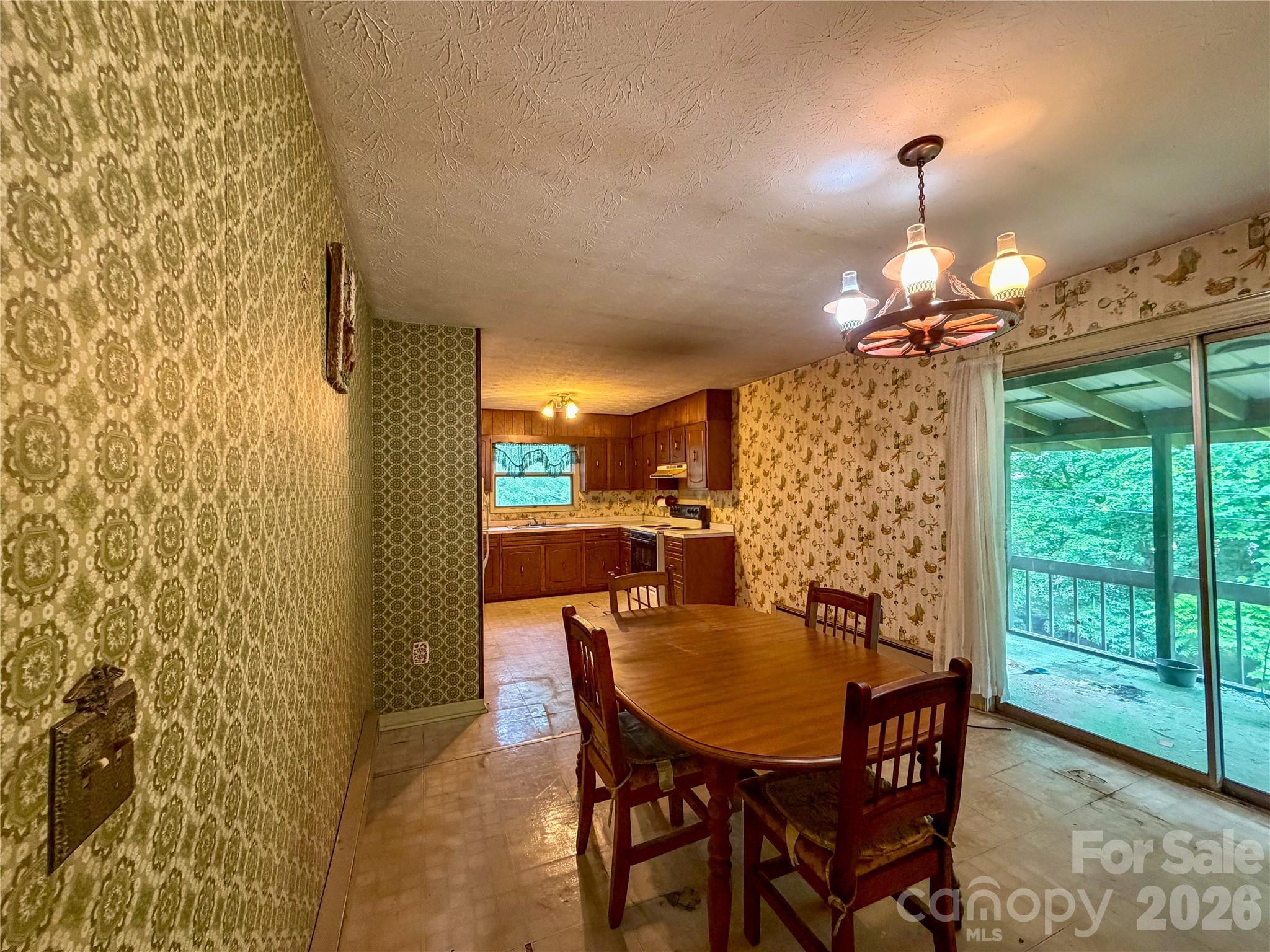 133 Jarvis Street — Waynesville