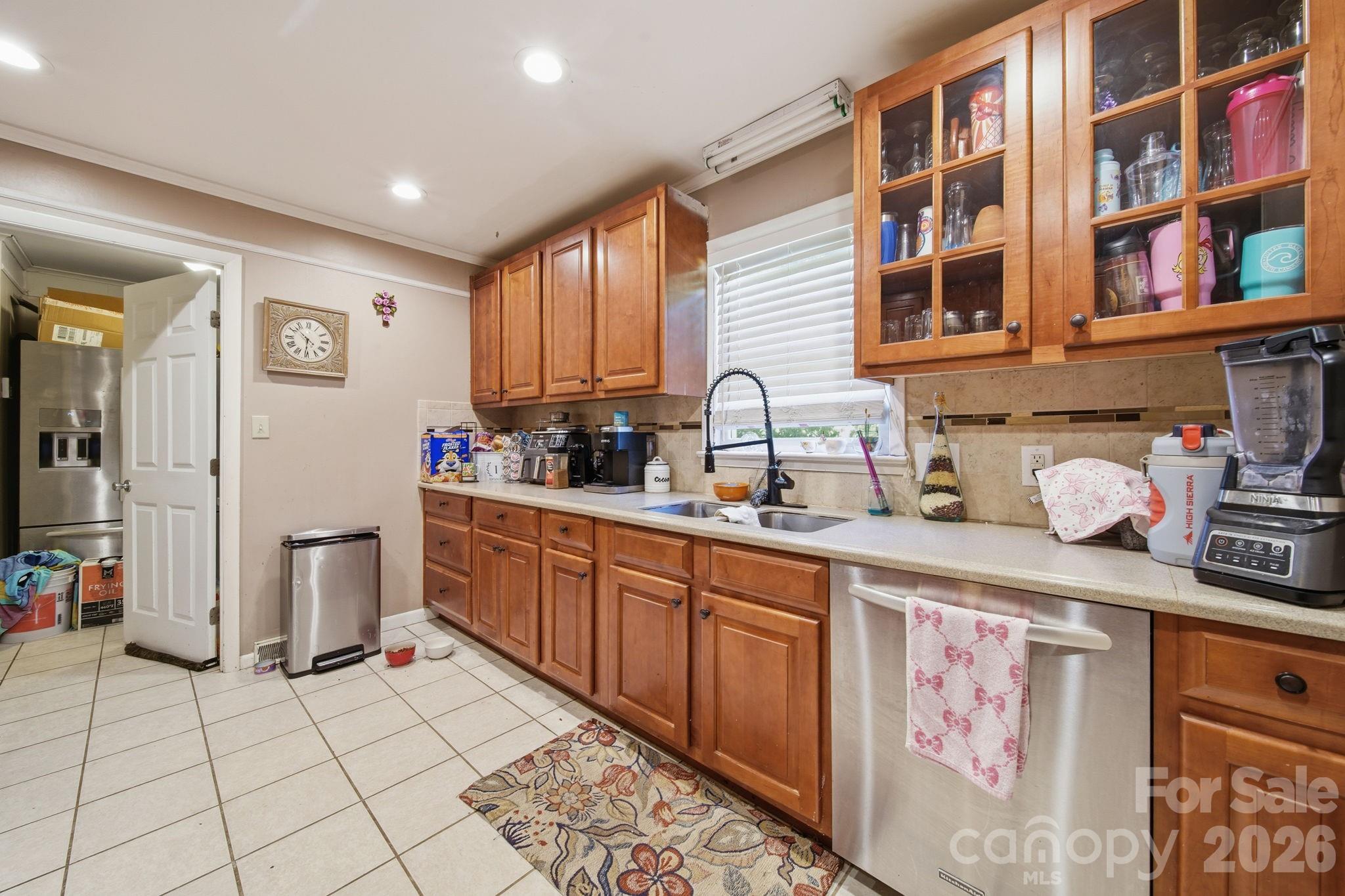 970 23rd Avenue NE — Hickory