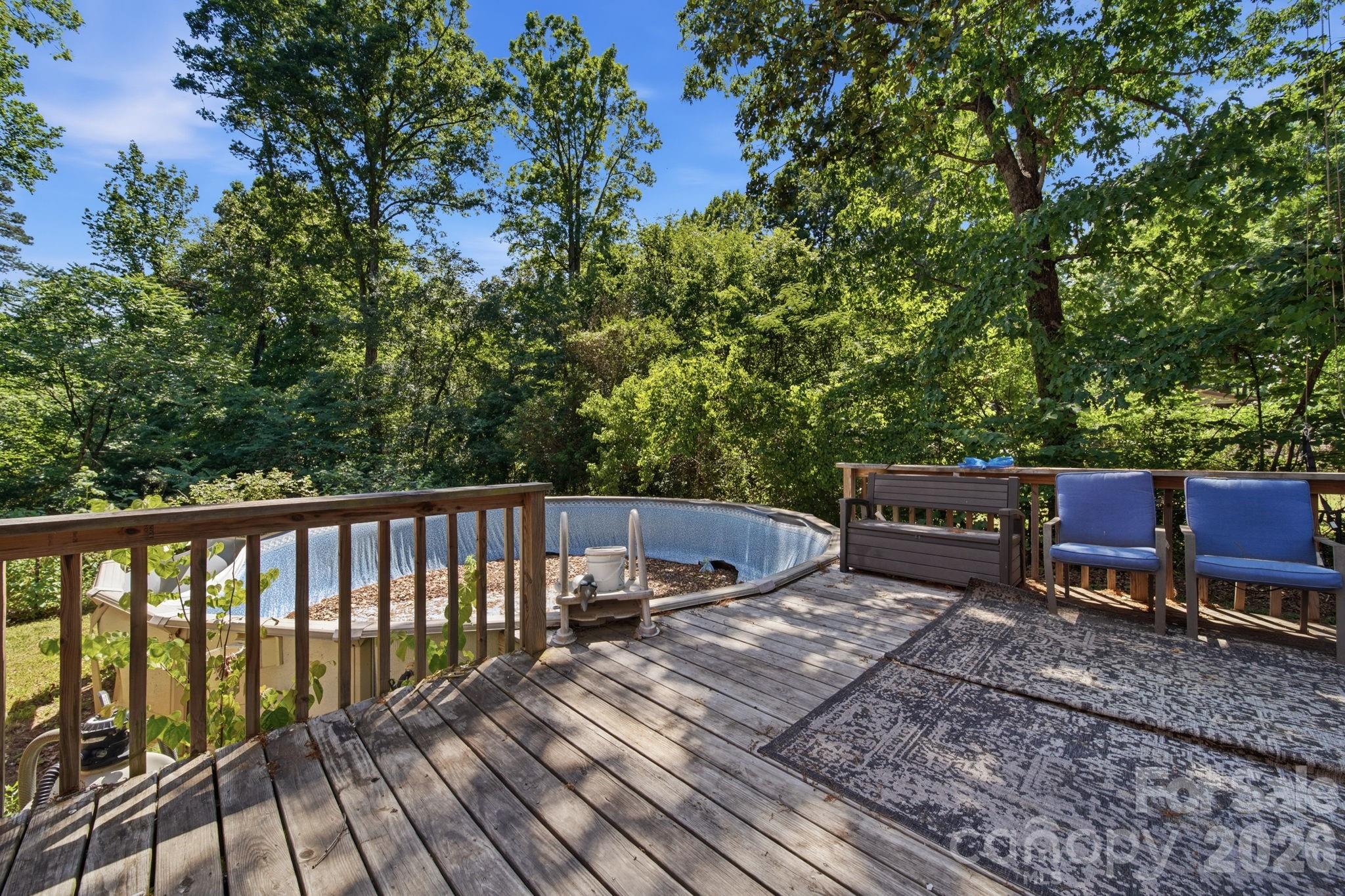 970 23rd Avenue NE — Hickory
