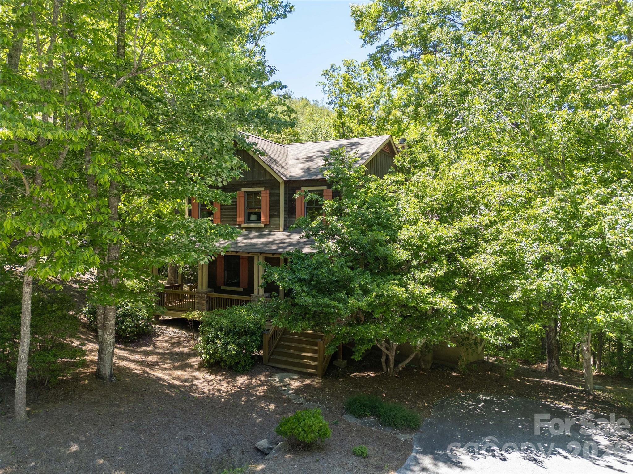 65 Whispering Falls Court — Tuckasegee