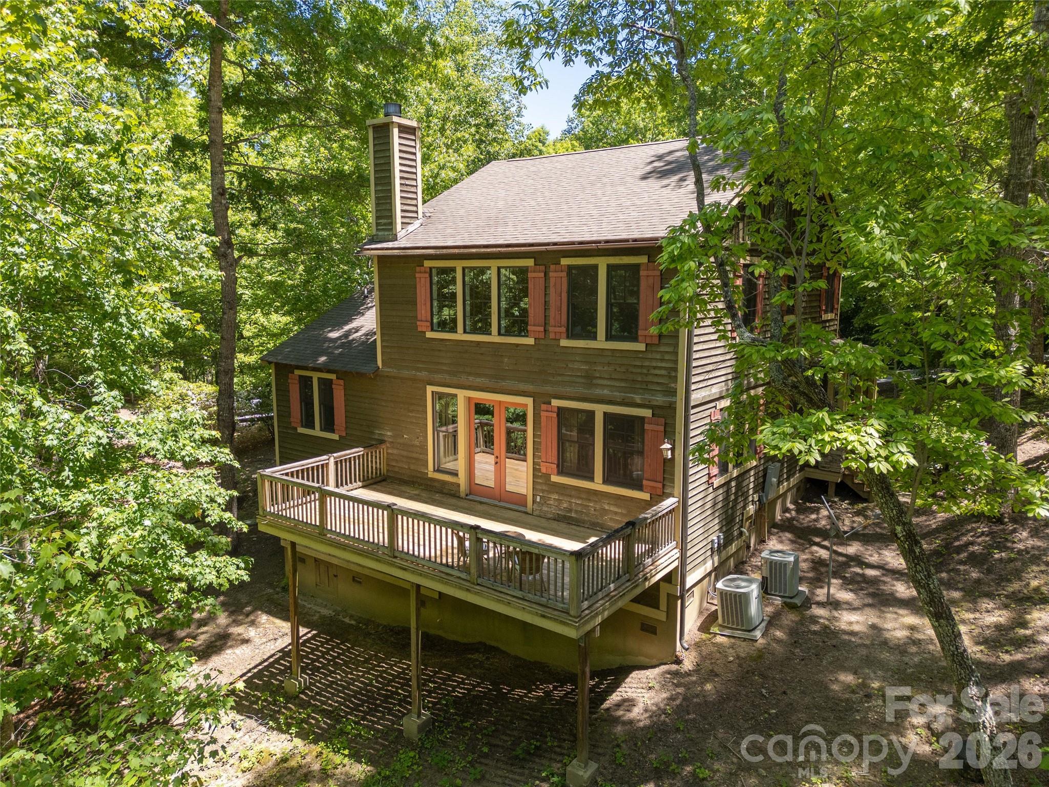 65 Whispering Falls Court — Tuckasegee