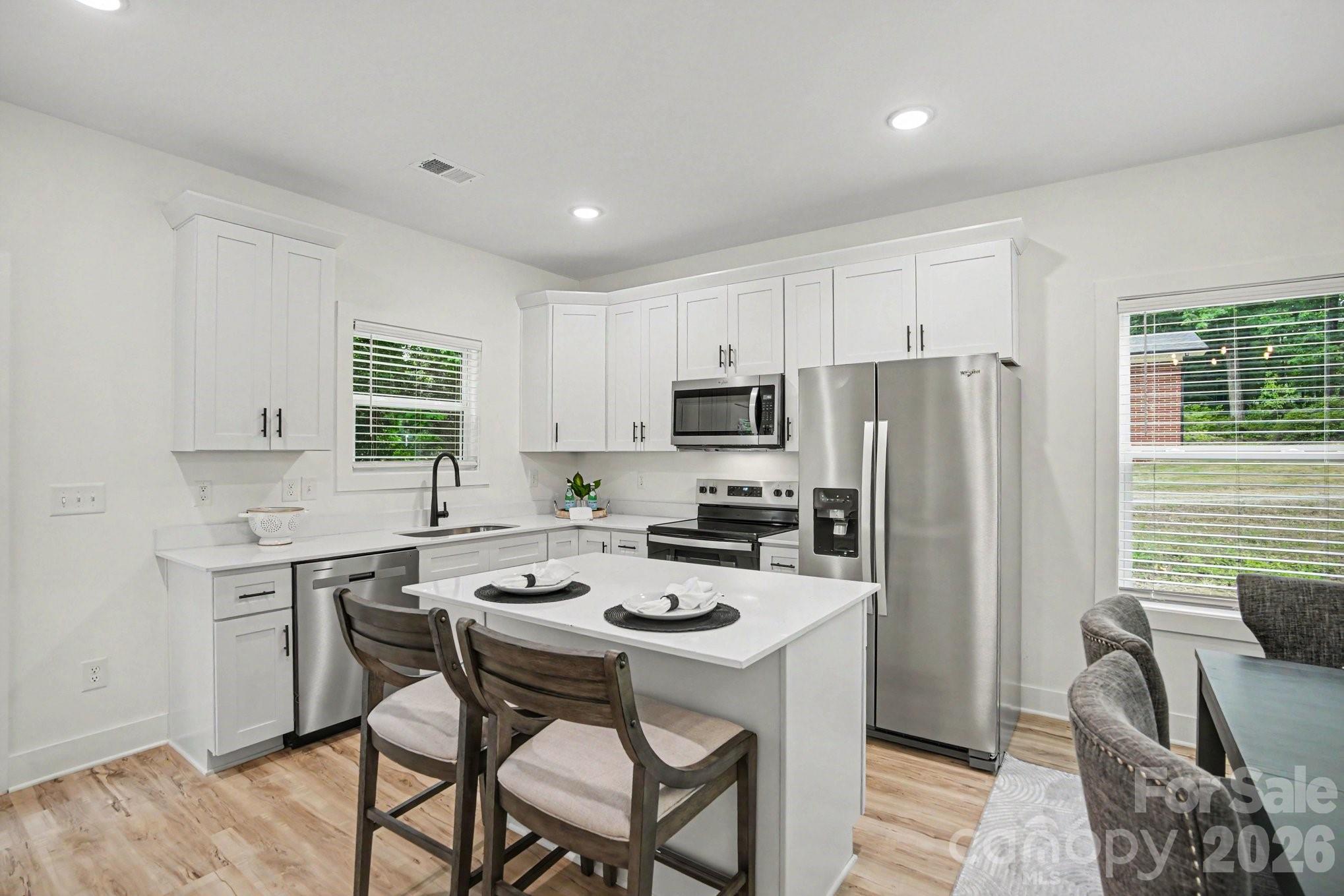 1101 Rogers Lake Road — Kannapolis