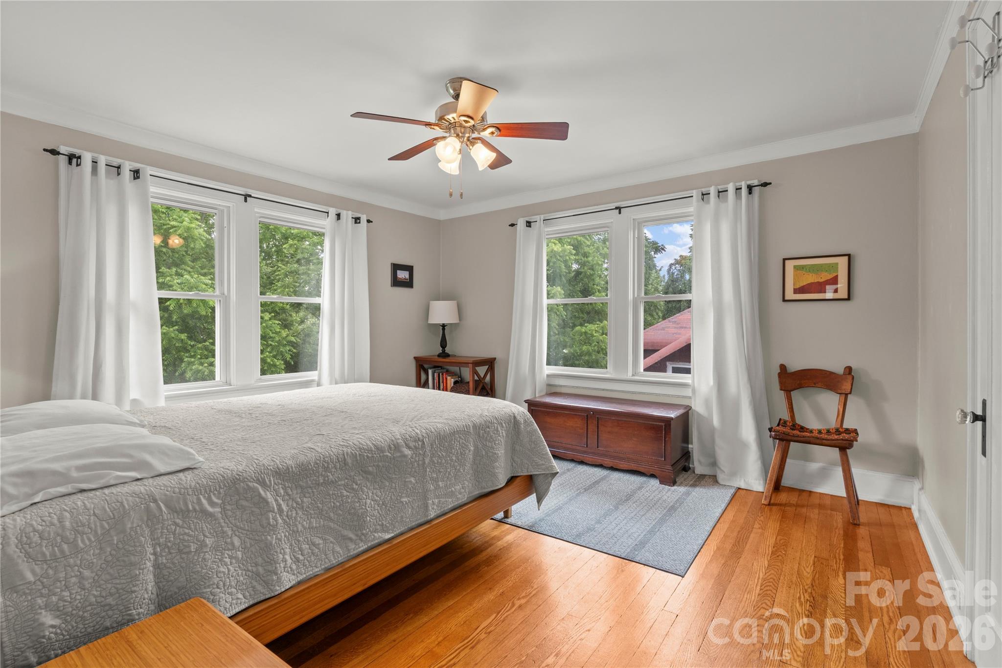 60 Austin Avenue — Asheville
