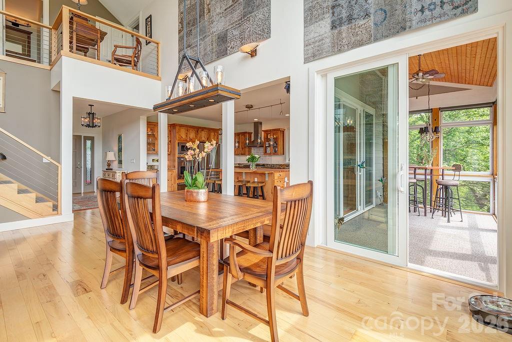 18 Adas Way — Weaverville