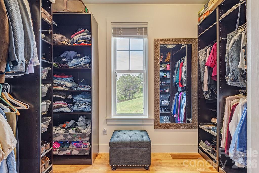 18 Adas Way — Weaverville