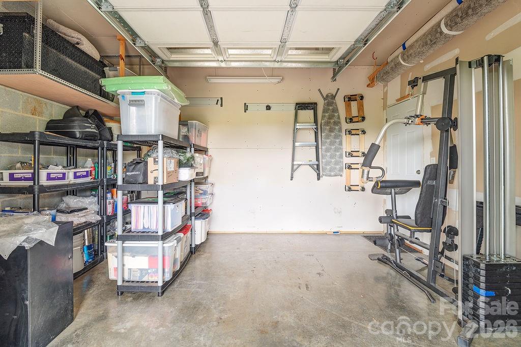 18 Adas Way — Weaverville