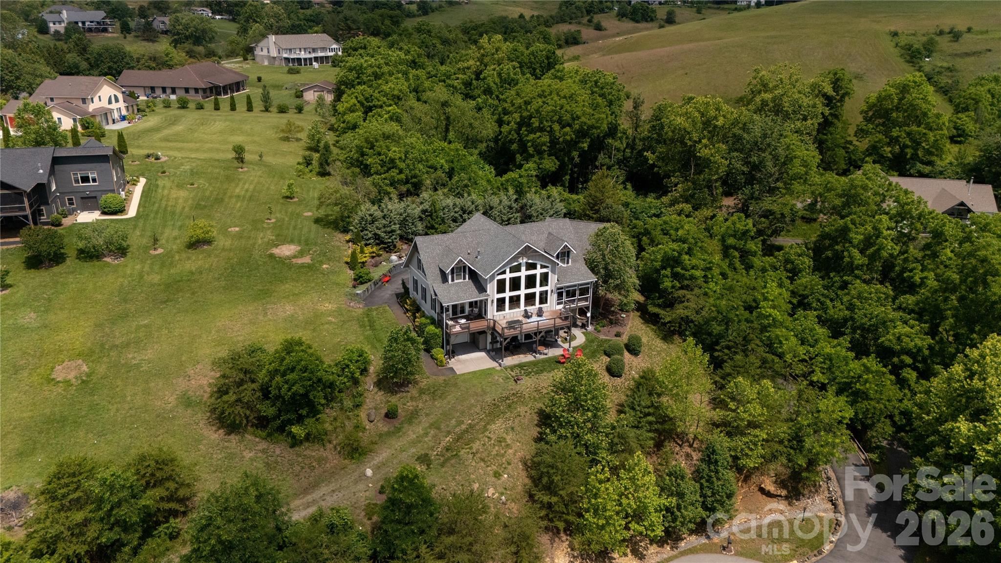 18 Adas Way — Weaverville